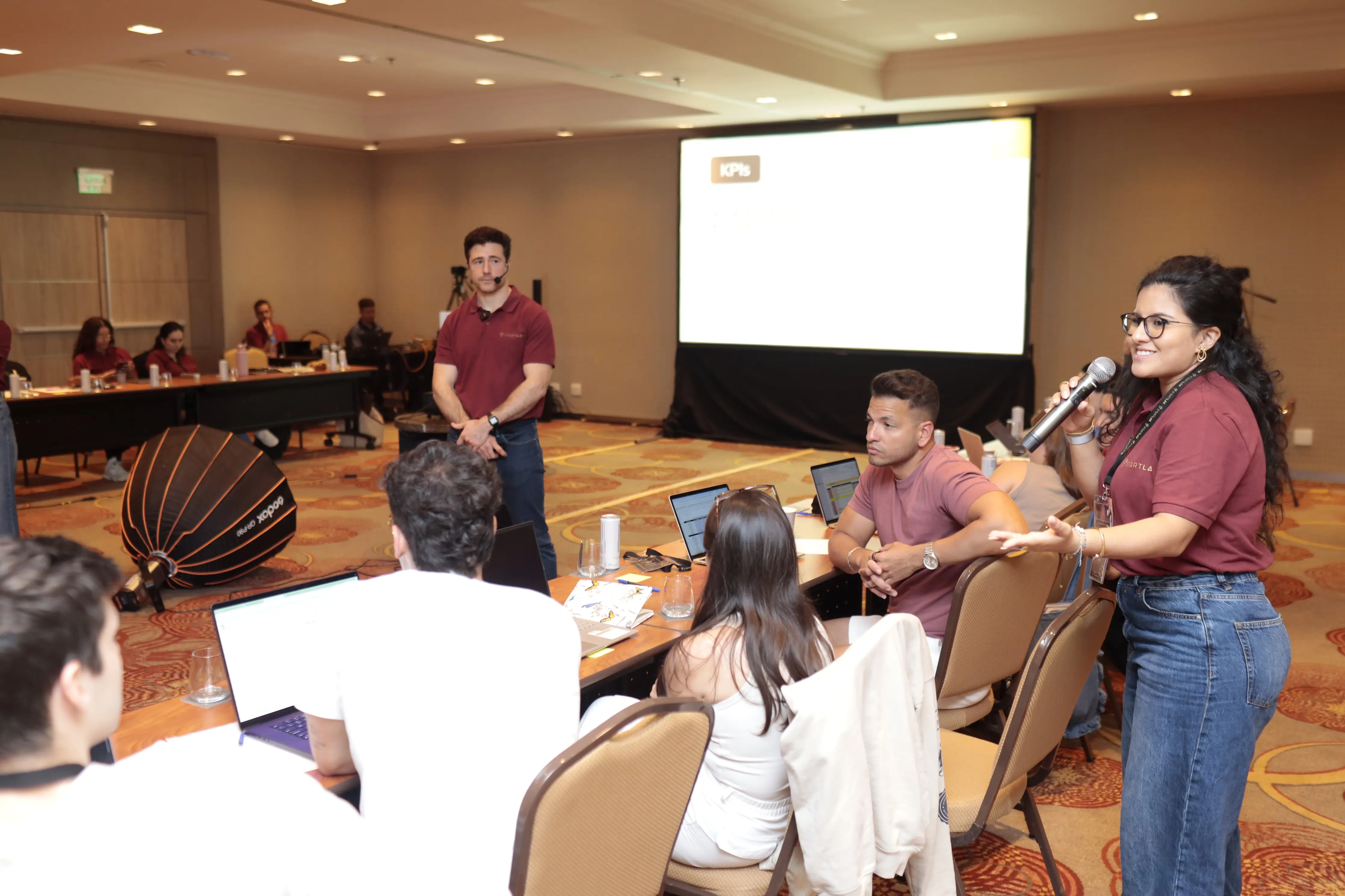 Encuentro presencial con clientes