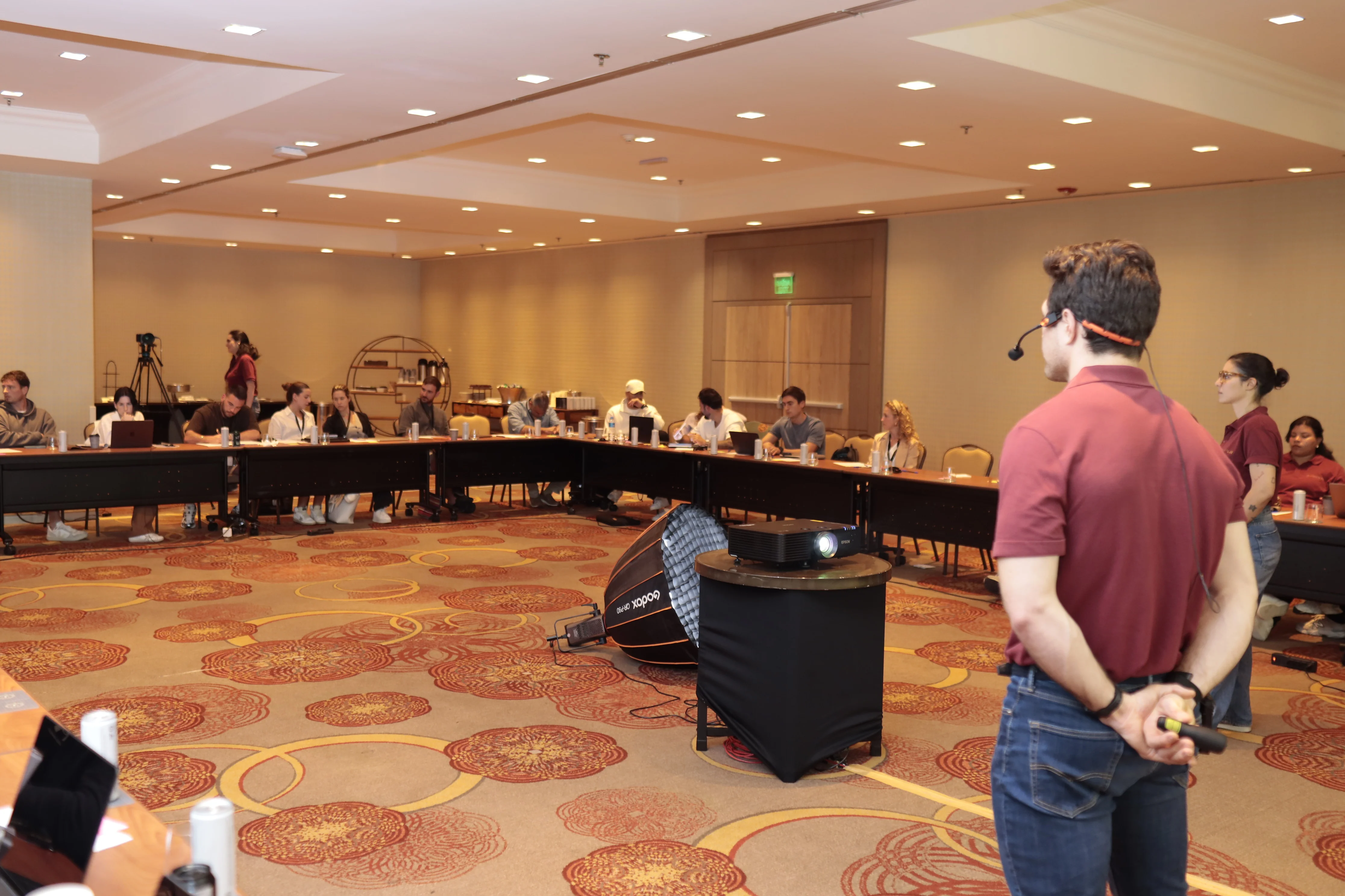 Encuentro presencial con clientes